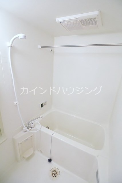 バス・シャワールーム　浴室乾燥機付き