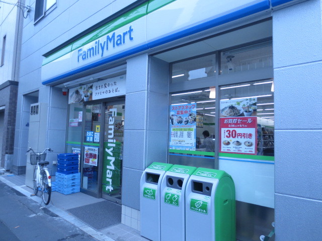 コンビニ　ファミリーマート江東白河四丁目店（コンビニ）まで143m