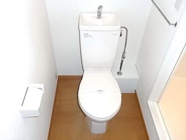 レオパレス光の杜のトイレ写真