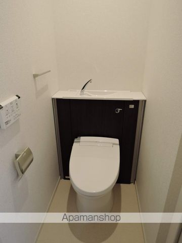 南海本線 和泉大宮駅 徒歩3分 3階建 築11年のトイレ写真
