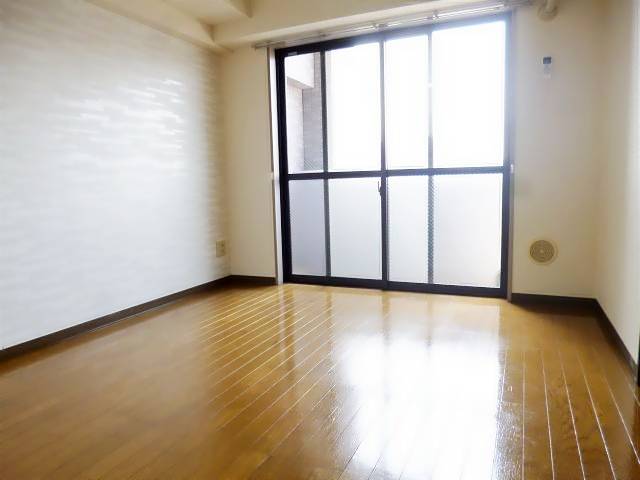 居室・リビング　別部屋参考写真です。