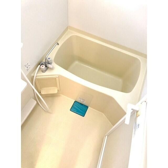 バス・シャワールーム　ゆったり過ごせるお風呂です