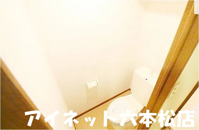 地下鉄七隈線 次郎丸駅 徒歩18分 3階建 築27年のトイレ写真