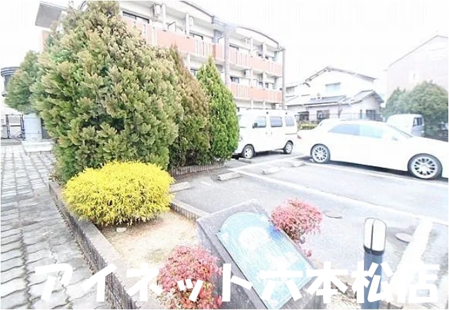 地下鉄七隈線 次郎丸駅 徒歩18分 3階建 築27年の外観写真