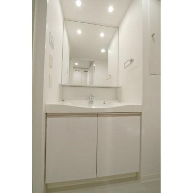洗面設備　※写真は同タイプ住戸です。