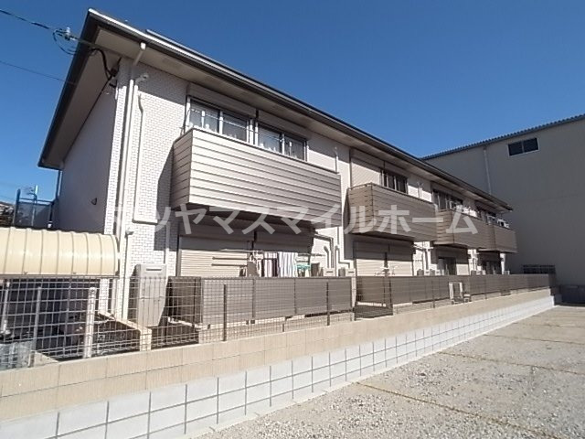 ケーティーハイツB棟の外観写真
