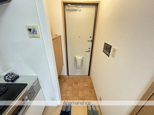 ウィン オカダヤの玄関写真