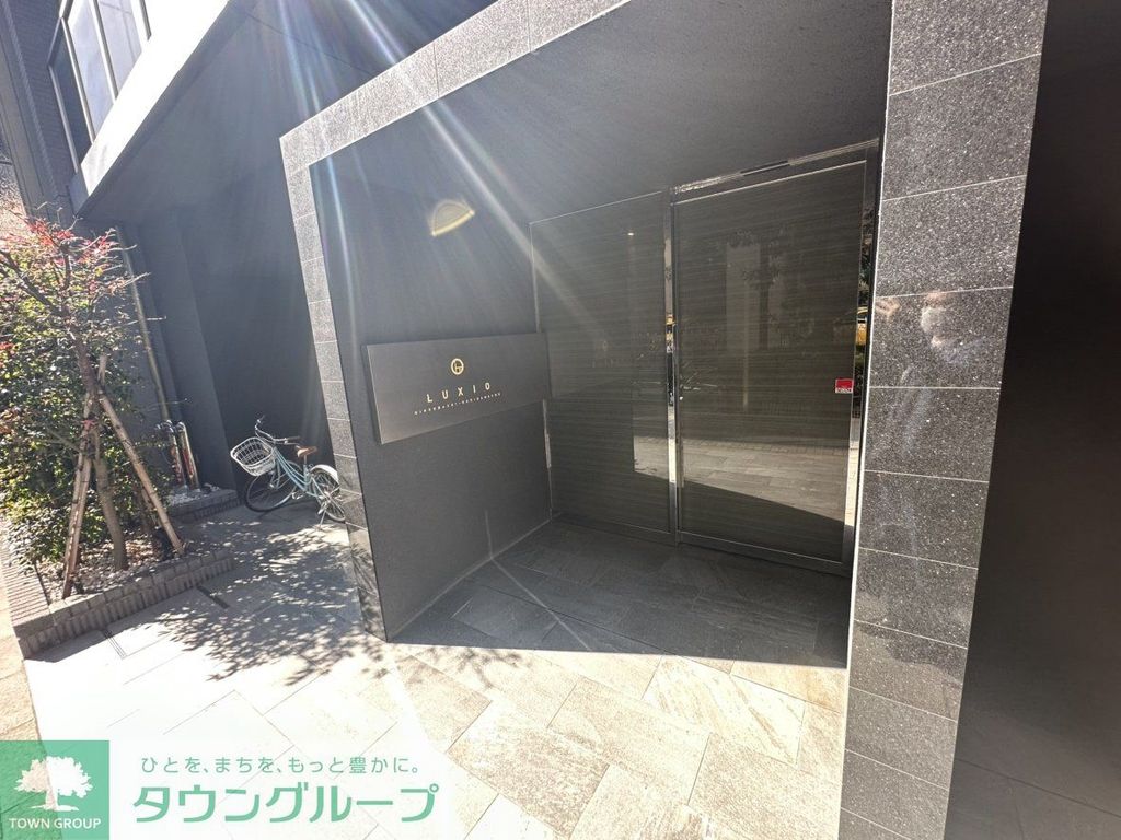 エントランス　エントランス