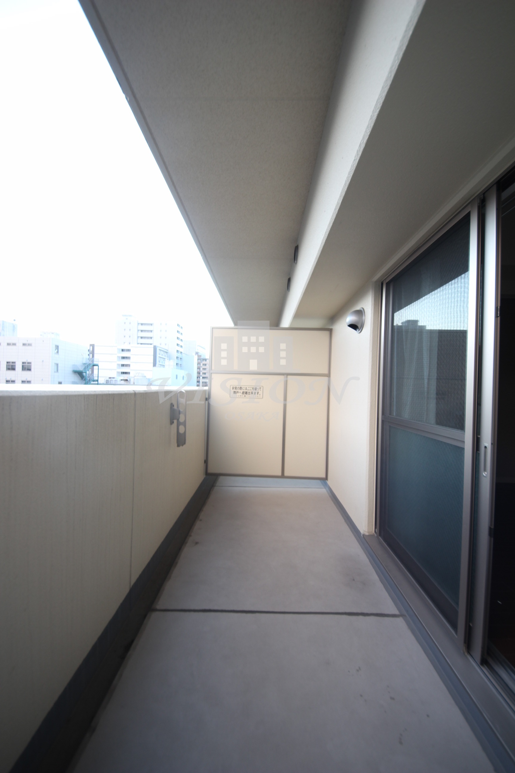 地下鉄御堂筋線 江坂駅 徒歩4分 10階建 築13年の内装写真