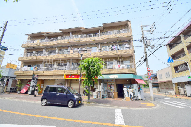 建物外観　外観写真（昼）