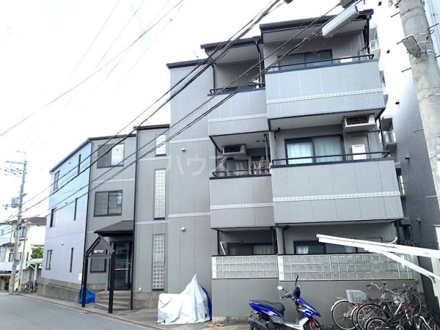 京都市右京区御室竪町のマンションの建物外観