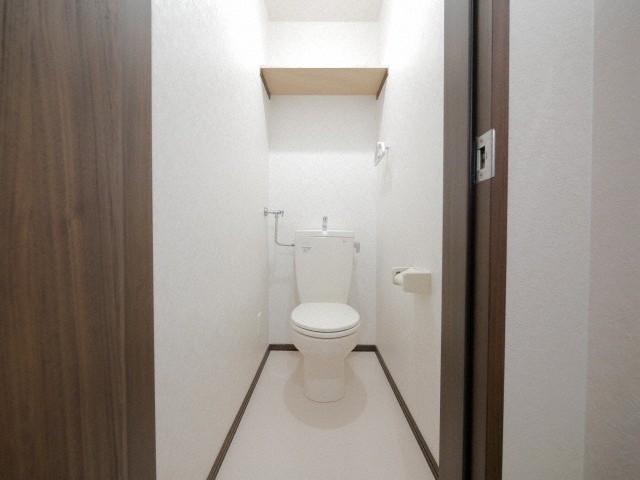 トイレ　落ち着いた雰囲気のトイレスペースです♪