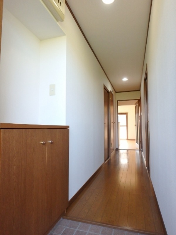 玄関　図面と現状に相違がある場合には現状を優先