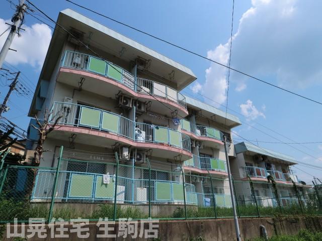 奈良県生駒市西旭ケ丘（マンション）の賃貸物件の外観
