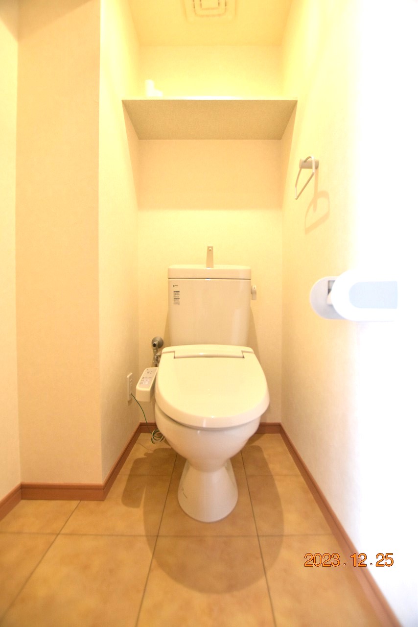 トイレ　1ヶ月フリーレント付！仲介手数料50％割引（個人契約のみ）