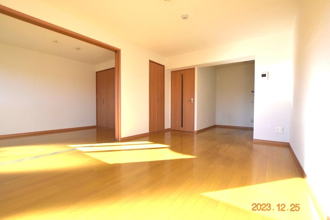 居室・リビング　1ヶ月フリーレント付！仲介手数料50％割引（個人契約のみ）