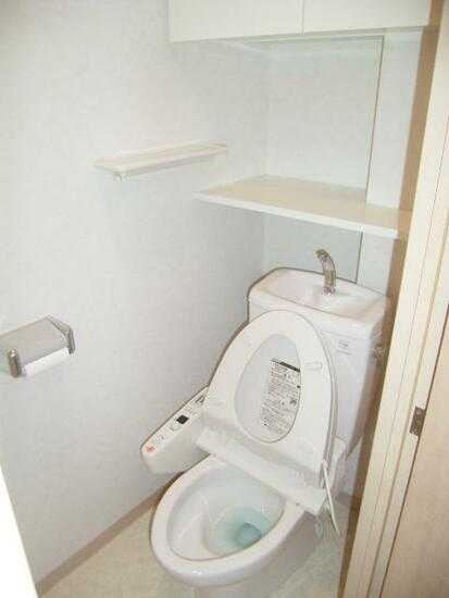 トイレ　トイレ