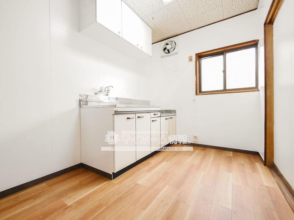 キッチン　キッチンスペース３帖