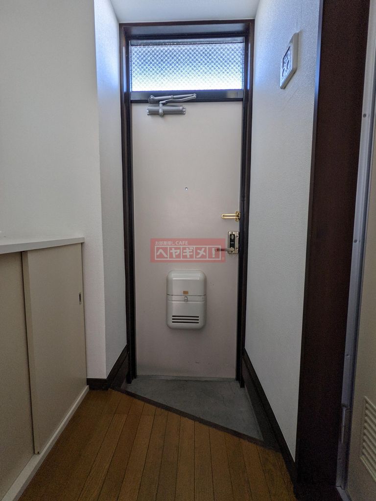 玄関　設備