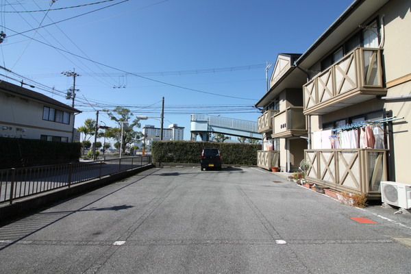 【サンテラス長浜　参番館の駐車場】