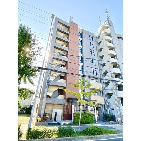 【名古屋市昭和区安田通のマンションの建物外観】