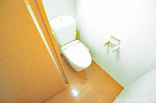 トイレ　設備・仕様は号室により異なる為、現況を優先致します。