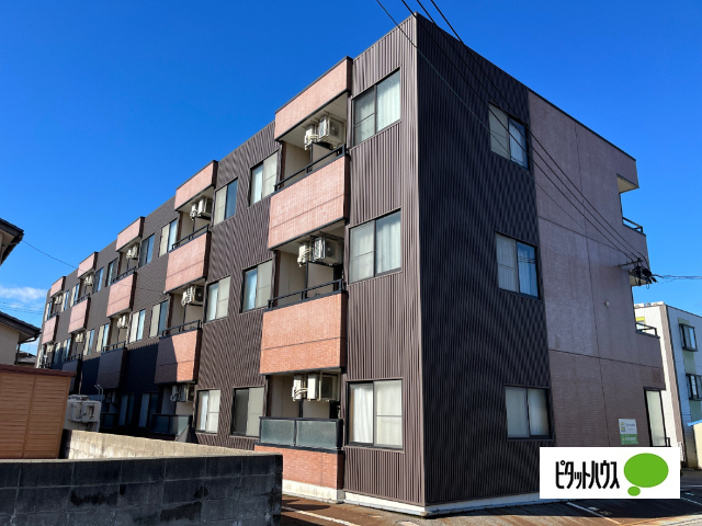 建物外観　全室南側