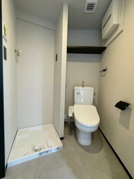 エストゥルース横浜子安のトイレ写真