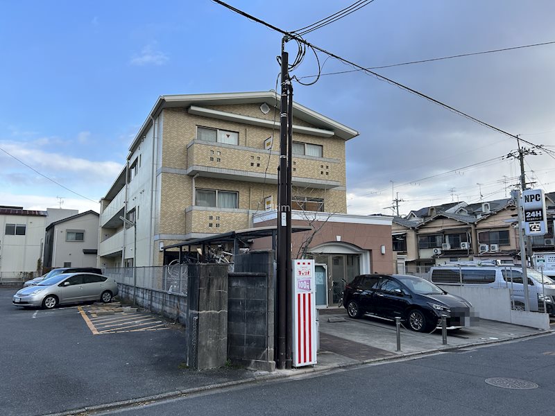 【Ｊ・シーダ花園の建物外観】