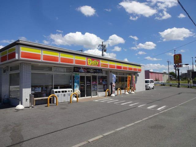 コンビニ　デイリーヤマザキ（コンビニ）まで612m