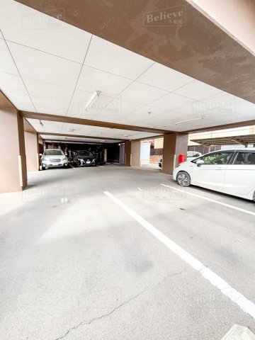 駐車場　駐車スペースもあります♪