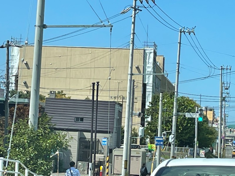 小学校　札幌市立富丘小学校（小学校）まで242m