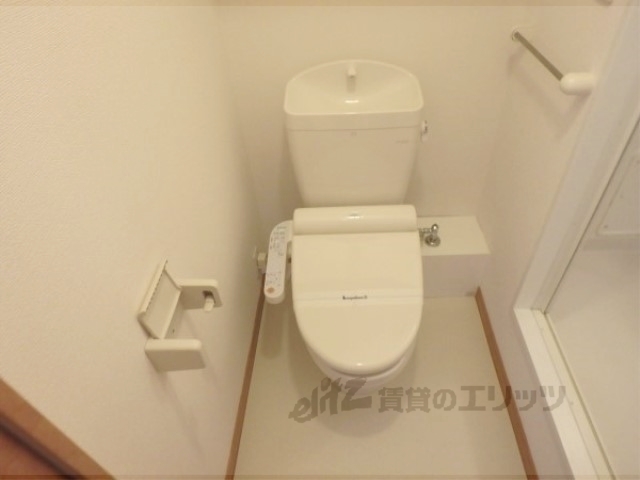 レオパレスサンシャイン98のトイレ写真