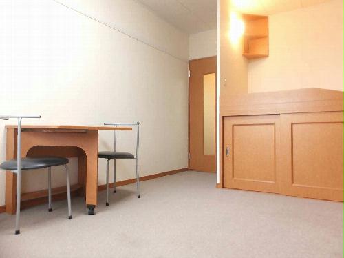 その他部屋・スペース　ハイベッドタイプのお部屋です