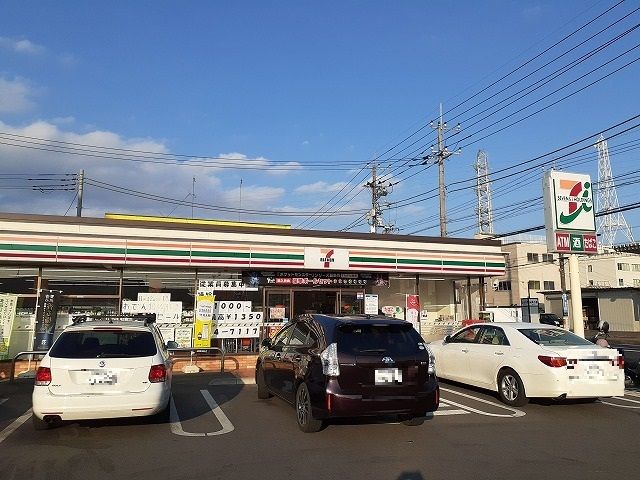 コンビニ　セブンイレブン滝の原店（コンビニ）まで1000m