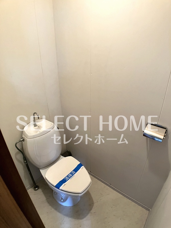 トイレ　ゆったりとした空間のトイレです