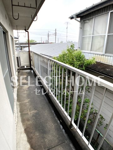 バルコニー　お洗濯にも便利なバルコニー付き