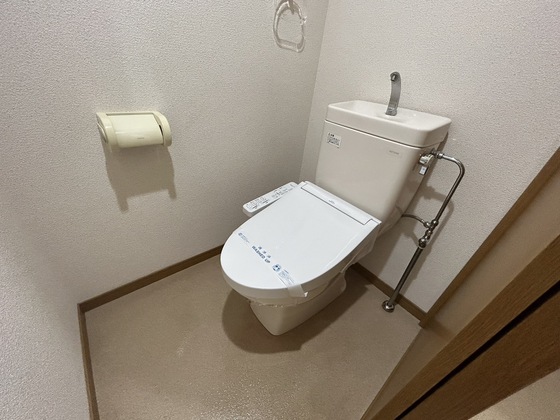 トイレ　※別部屋の写真です