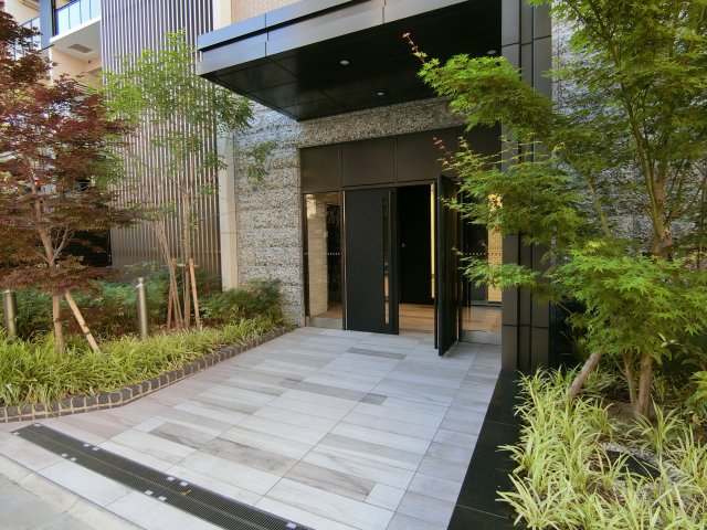 エントランス　詳細は、RISUMO江坂本店→06-6155-7137まで♪