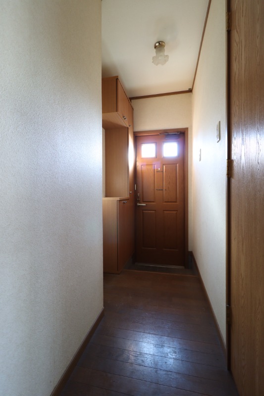 玄関　図面と現状に相違がある場合には現状を優先