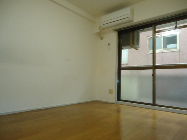 居室・リビング　居室