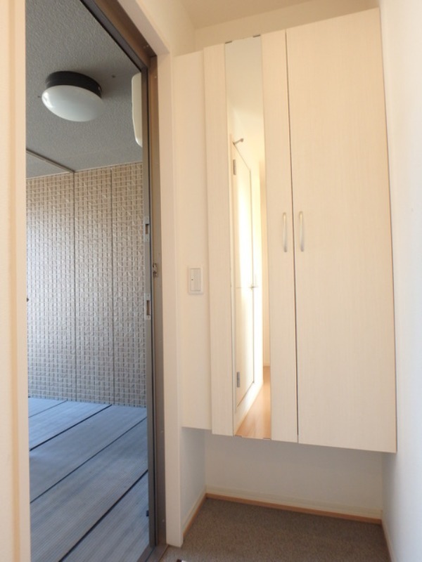 玄関　図面と現状に相違がある場合には現状を優先