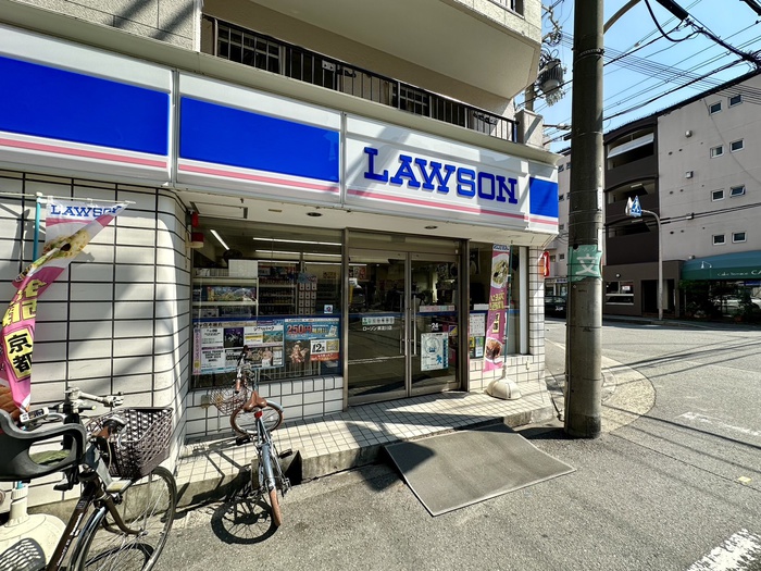 コンビニ　ローソン（コンビニ）まで400m