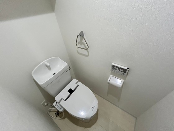 トイレ　※別部屋の写真です