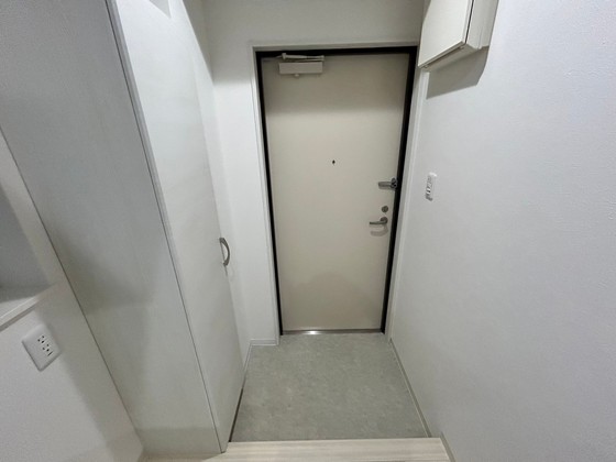 玄関　※別部屋の写真です