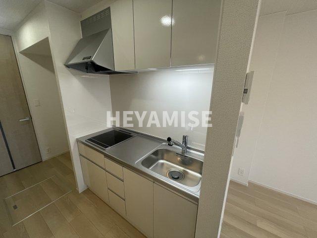 キッチン　※室内画像は別号室のもの