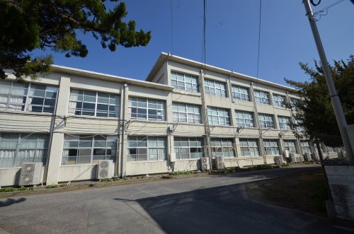 小学校　上底井野小学校（小学校）まで676m