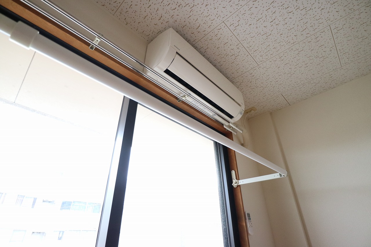 その他共有部分　室内物干機+エアコン