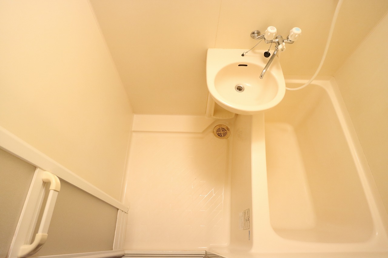 バス・シャワールーム　バスルーム