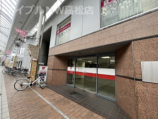 銀行　香川銀行本店南新町出張所（銀行）まで216m